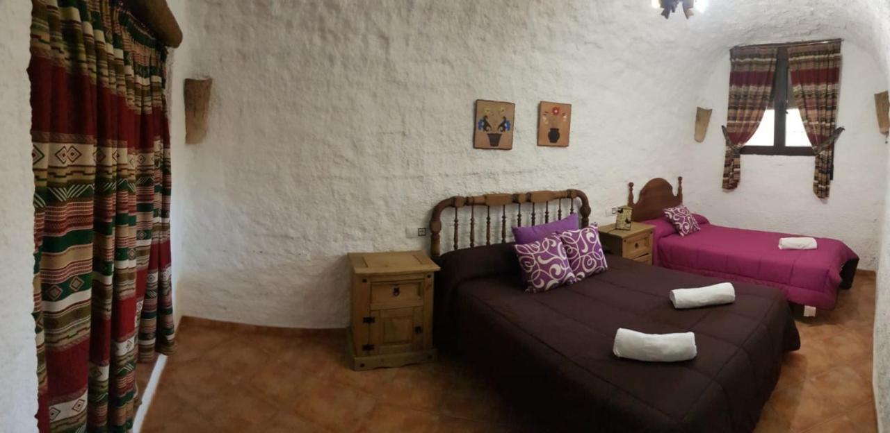 Cueva El Monteron Villa Cullar de Baza ภายนอก รูปภาพ