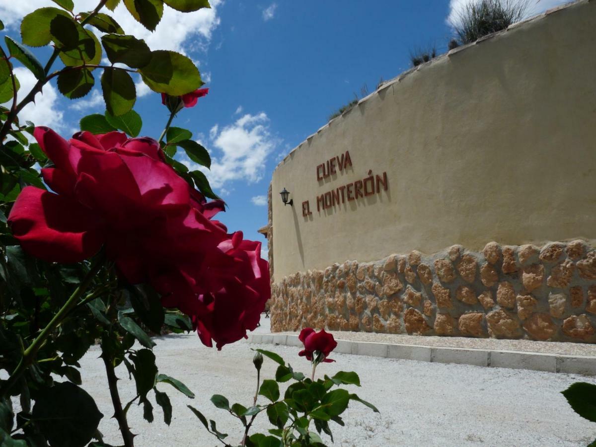 Cueva El Monteron Villa Cullar de Baza ภายนอก รูปภาพ